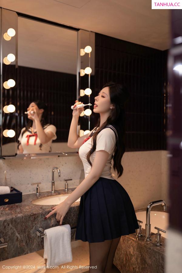 逗逗DouDou  [XiuRen]高清写真图 2024.11.29 No.9530 小逗逗 黑丝美腿第23张图片